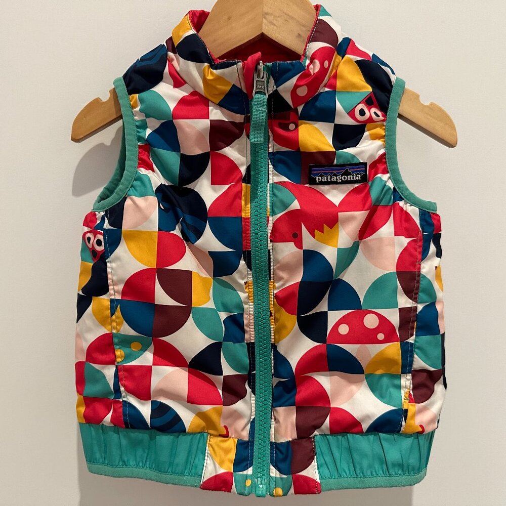 Patagonia 12-18 Months Reversible Hot Pink and Abstract Print Vest